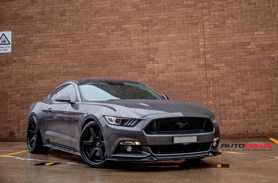 FORD MUSTANG ALTAIR MATTE BLACK WITH GLOSS BLACK LIP